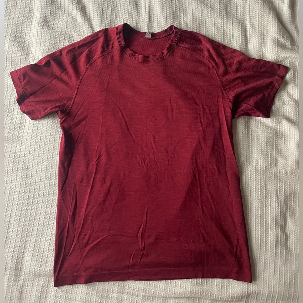 lululemon athletica Red Short Sleeve Tee